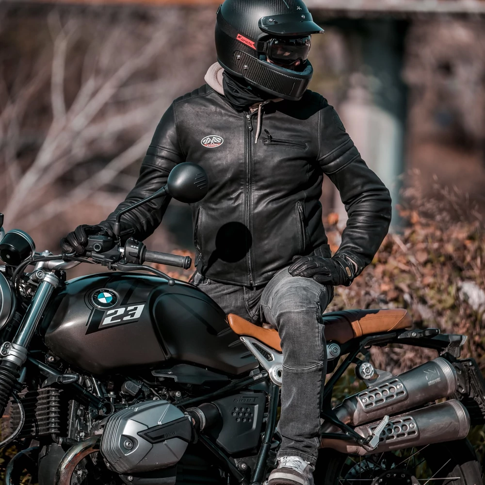 Clover Bullet-Pro 2 klasszikus stílusú bőr motorosdzseki (fekete)